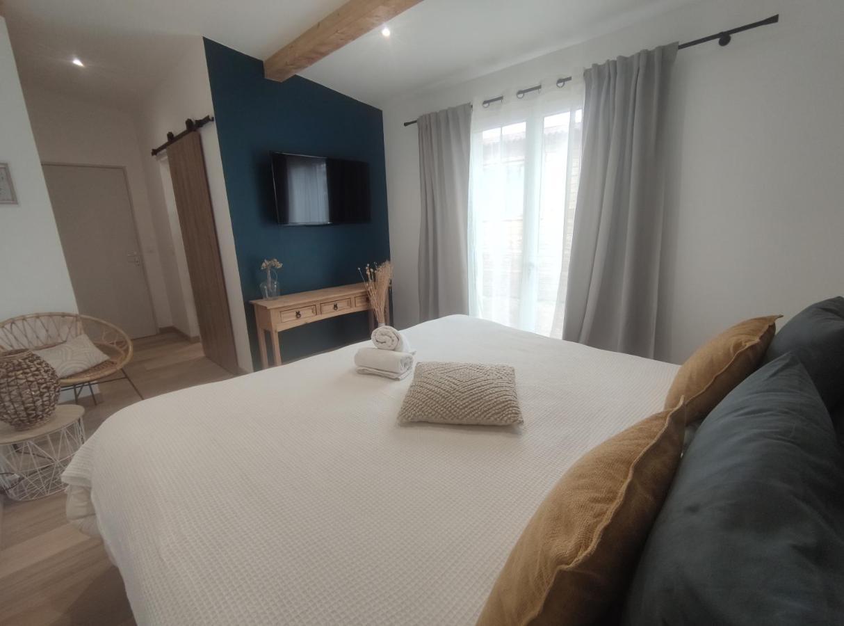 Chambres Isula Bella Figari  Εξωτερικό φωτογραφία