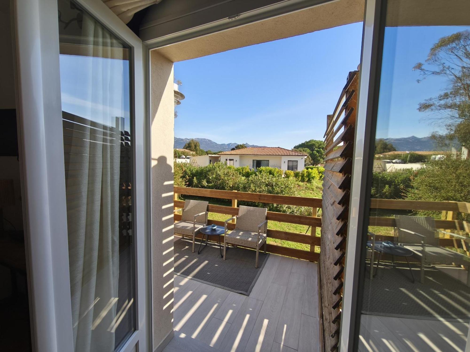 Chambres Isula Bella Figari  Εξωτερικό φωτογραφία